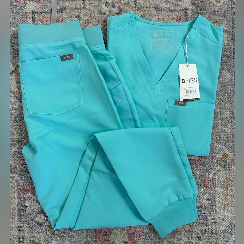 Brand new teal figs